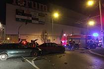 Dopravní nehoda u OC Forum v Ústí nad Labem