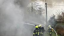 Požár chalupy ve Fojtovicích u Benešova nad Ploučnicí
