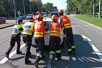 Nehoda čtyř aut na třídě Tomáše Bati ve Zlíně komplikovala v pondělí dopravu. Jeden řidič se při nehodě zranil.