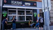 Ochranářská kavárny Kukang Coffe v Ústí nad Labem.