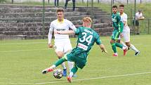 Fotbalisté Zlína (bílé dresy) v sobotním přípravném zápase zdolali Karvinou 2:0.