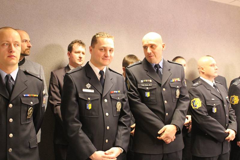 Policejní prezident ocenil policisty, kteří hlídali Vrbětice