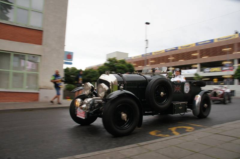 Start 49. ročník Barum Czech Rally. Bugatti