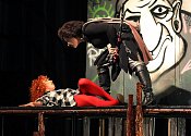 Herci zlínského městského divadla ve středu 2. listopadu zkoušeli nesmrtelnou komedii Carla Goldoniho Sluha dvou pánů.