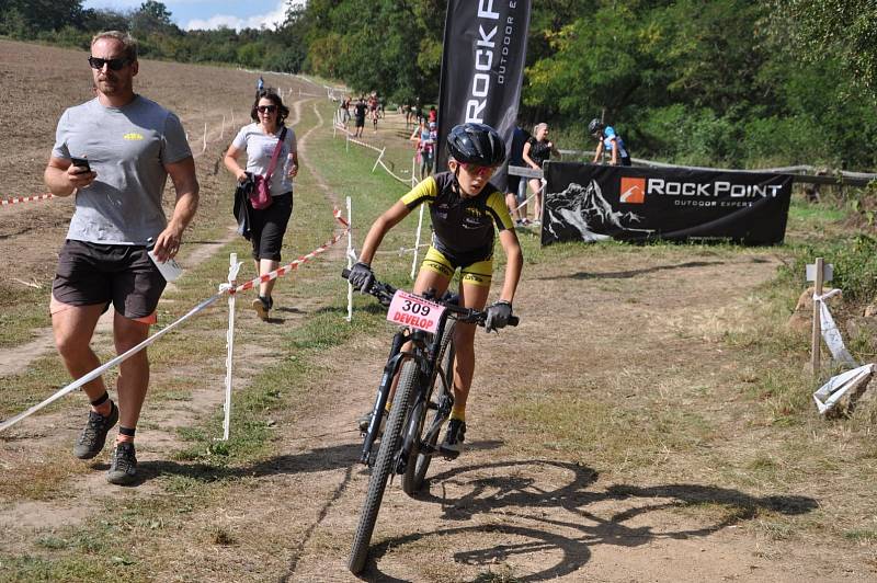 Cyklisté TUFO CykloZákladna Otrokovice závod v Touškově 2021.