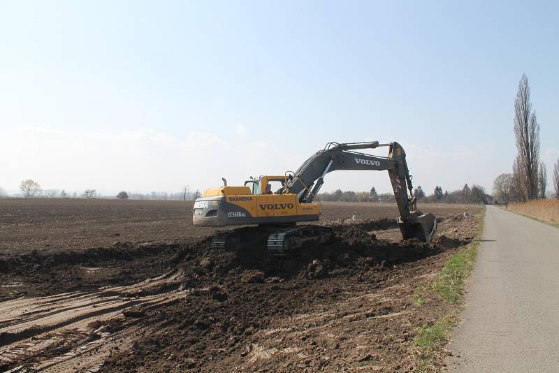 Stavba D49 od Hulína do Fryštáku, která má vést na Valašsko a napojit se na slovenskou dálniční síť k Púchovu, se již připravuje.