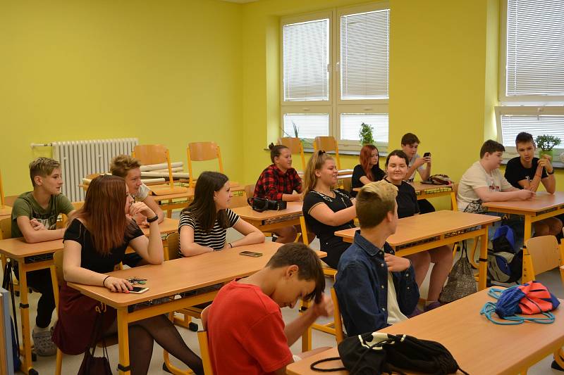 První školní den 2. září 2019 dětí v Základní škole Halenkovice.