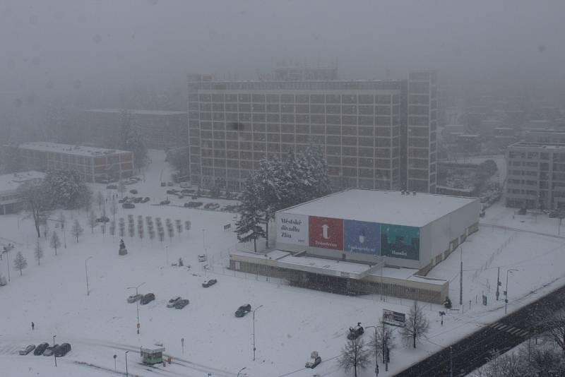 Sníh komplikoval dopravu ve Zlínském kraji 28. 1. 2018