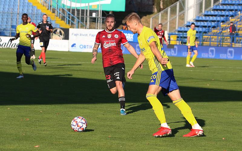 Fotbalisté Zlína (žluté dresy) se ve 13. kole FORTUNA:LIGY utkali s Českými Budějovicemi.