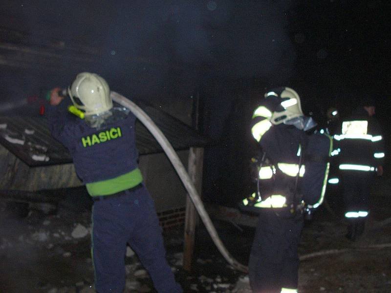 Požár garáže v Loučce na Vsetínsku