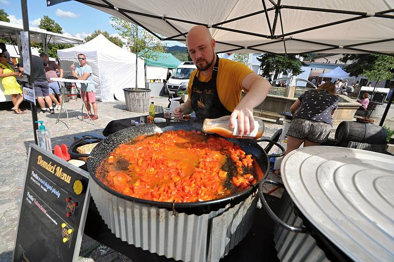 Součástí tradičního Setkání muzikantů v Bílých Karpatech ve Valašských Kloboukách byl v sobotu 21. srpna 2021 také gastrofestival