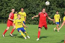 Fotbalisté Zlína B (žluté dresy) ve vloženém 17. kole MSFL podlehli Bohunicím 0:3.