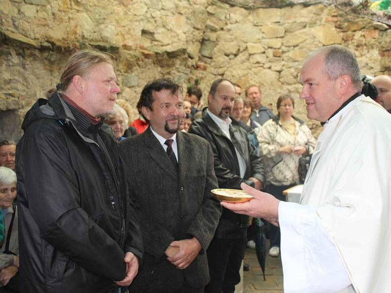 Vysvěcení kaple na hradě Lukov a otevření nového dětského hřistě