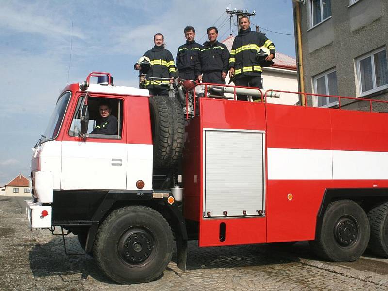 Jednotka dobrovolných hasičů z Velkého Ořechova. 