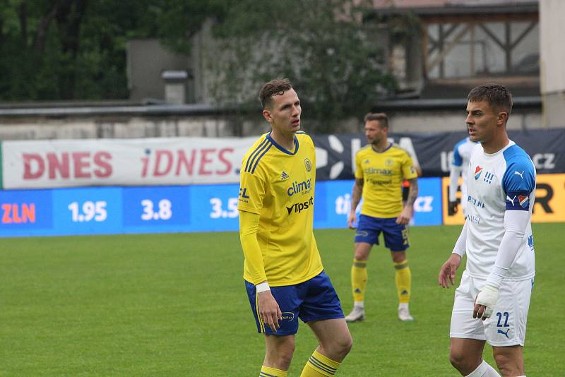 Fotbalisté Zlína (žluté dresy) se ve středu doma utkali s Baníkem Ostrava.