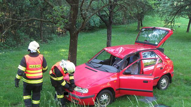Dopravní nehoda poblíž zlínské Velíkové