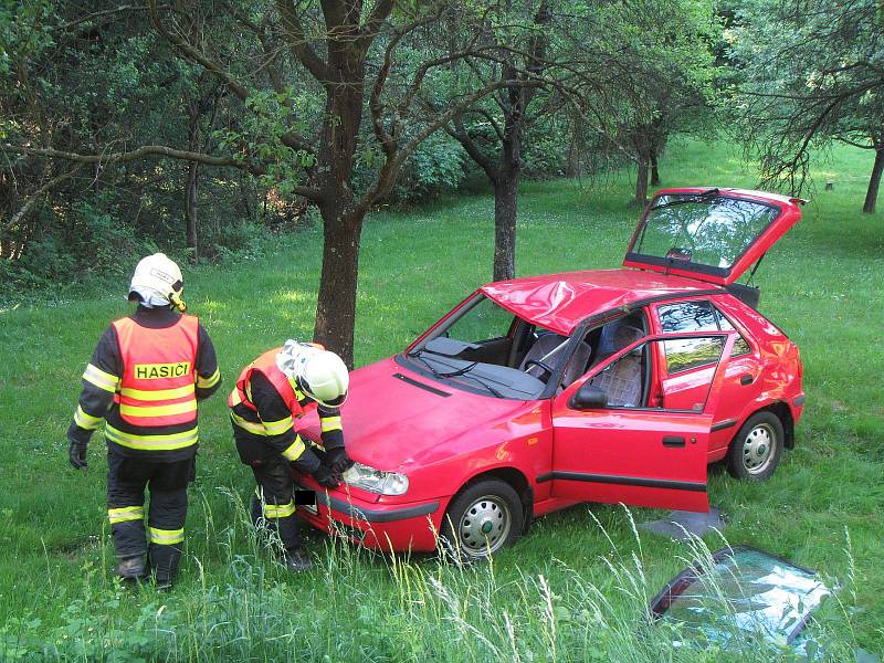 Dopravní nehoda poblíž zlínské Velíkové