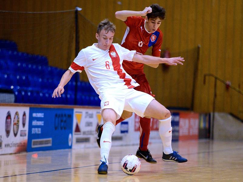 III. hrací den UEFA Development Cupu: Česká republika vs. Polsko 3:7, 16. června 2016.