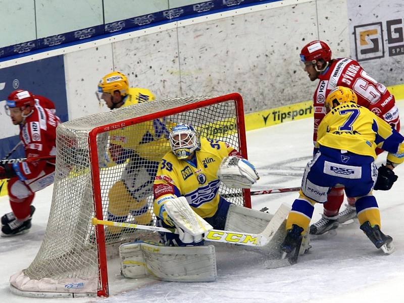 PSG Zlín - HC Oceláři Třinec. 