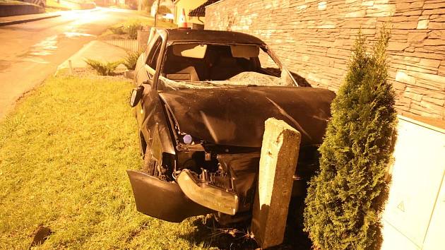 Noční nehoda opilého řidiče audi na Zlínsku