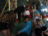 Děti se na karnevalu v Městském divadle Zlín výborně bavily.