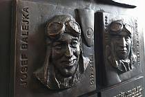Slavnostní odhalení pamětní desky Českému čtyřlístku, čtveřici pilotů, kteří za II. sv. války působili v RAF, se uskuteční  v sobotu 4. března 2023.