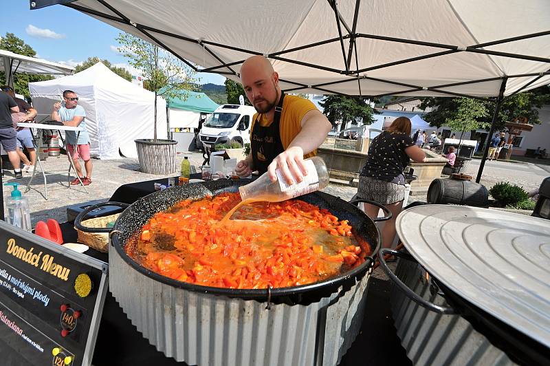 Součástí tradičního Setkání muzikantů v Bílých Karpatech ve Valašských Kloboukách byl v sobotu 21. srpna 2021 také gastrofestival