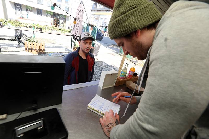 Comic Cone Foodtruck  Občerstvení  Kvítková ulici ve Zlíně.