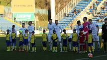 Fotbalisté Zlína (ve žlutých dresech) v 18. kole FORTUNA:LIGY hostili na Letné sousední Slovácko.