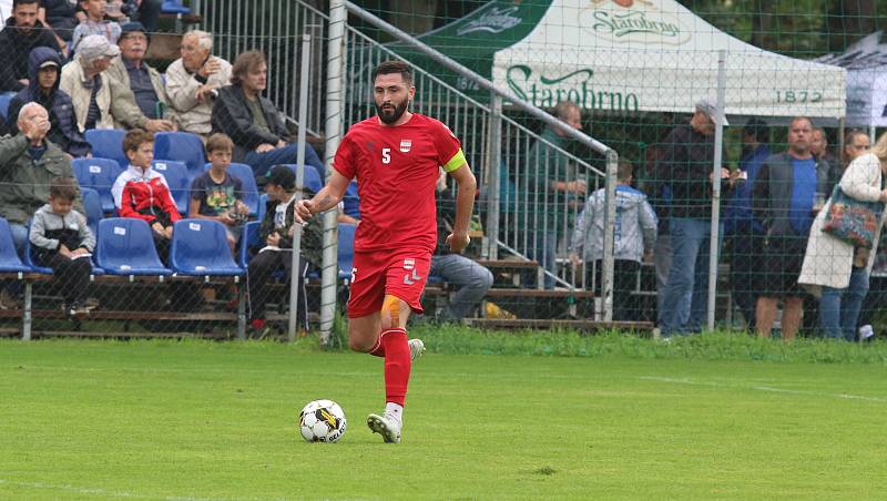 Fotbalisté Zlína (žluté dresy) ve 2. kole MOL Cupu zvítězili na hřišti divizního Startu Brno 3:0