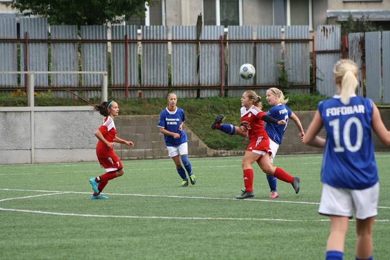 Foto z fotbalového krajského přeboru žen Brumov- Valašské Klobouky 11.0.