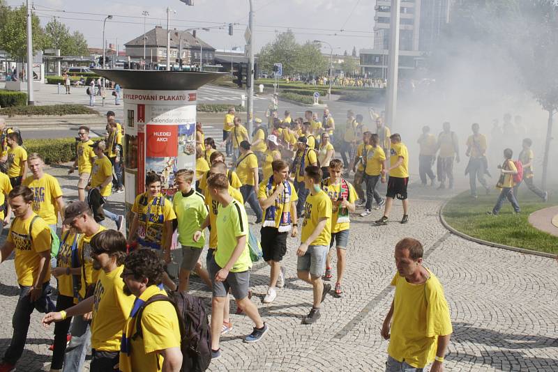 Fanoušci Opavy v Olomouci na finále českého poháru