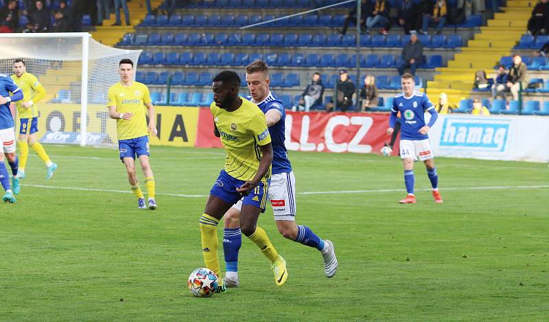 Fotbalisté Zlína (žluté dresy) ve 29. kole FORTUNA:LIGY prohráli s Mladou Boleslaví 1:2.