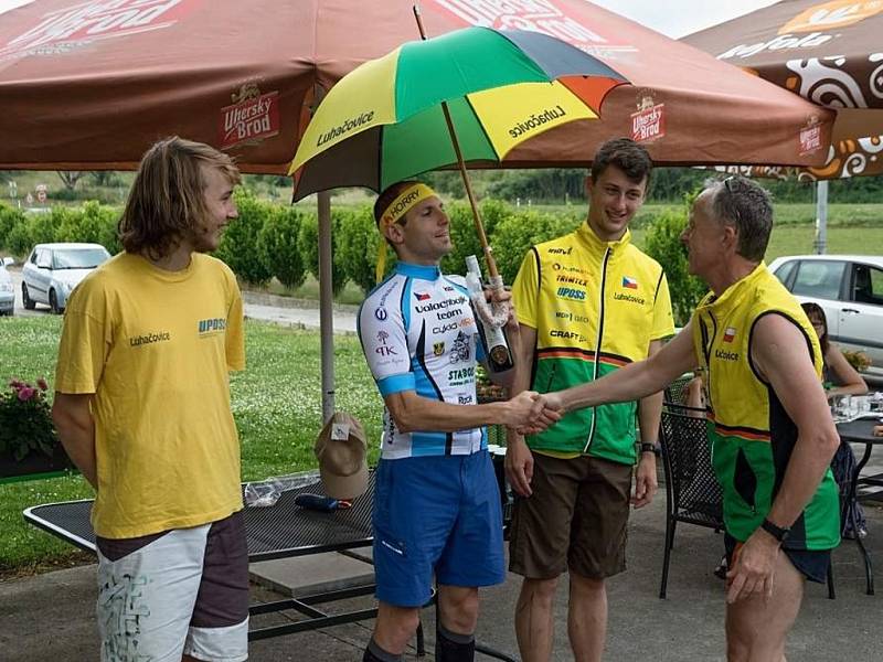 Martin Hečko v Luhačovickém triatlonu 2016. 