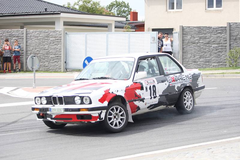 V rámci 49. ročníku Barum Czech Rally Zlín se jel vložený závod Rally Historic.