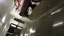 Vytrvalý déšť ve Zlínském kraji zaplavil cesty, zvedl hladiny řek. Zaplavené garáže Hony II ve Zlíně Jižních Svazích.