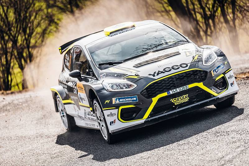 I přes zdravotní problémy vyválčil 21letý automobilový závodník z Fryštáku Erik Cais na víkendovém 39. ročníku Valašské rally ve voze Fordu Fiesta Rally2 pátou příčku.