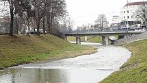 Zakalená Dřevnice vylekala obyvatele Zlína. Podle vodohospodářů nešlo o žádné znečištění.