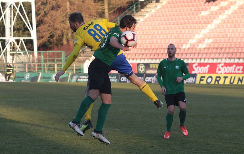 Fotbalisté Zlína (ve žlutém) ve 21. kole FORTUNA:LIGY prohráli v Příbrami 2:3.