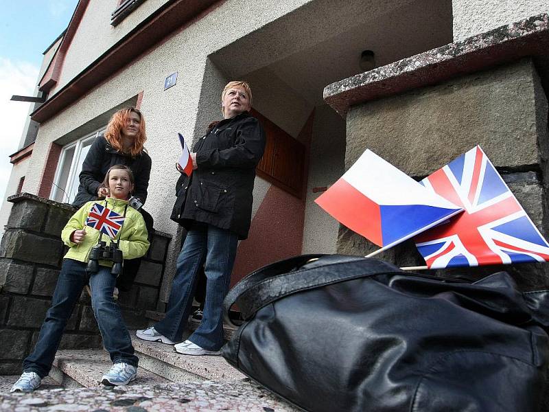 Britský korunní princ Charles v pondělí 22. března navštívil obec Hostětín na Uherskohradišťsku. Obec je známá kvůli svým ekologickým aktivitám.