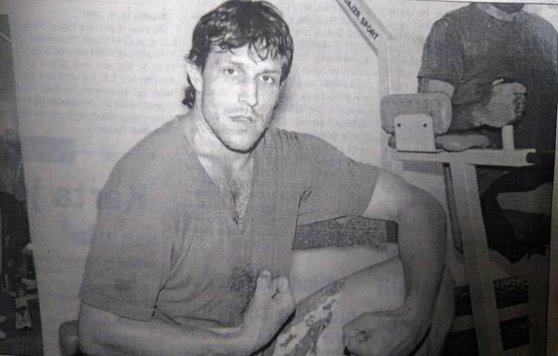 Podívejte se na průřez kariéry ve fotografiích legendy zlínského hokeje, kapitána mistrů extraligy 2004 Miroslava Okála. Foto: archiv Deníku.