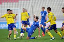 Fotbalisté Zlína (žluté dresy) se na Tipsport Malta Cupu 2023 v zápase o 3.  místo utkali s Libercem.
