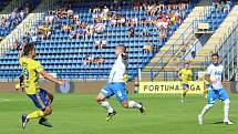 Fotbalisté Zlína (ve žlutých dresech) ve 3. kole FORTUNA:LIGY porazili Teplice 3:0.