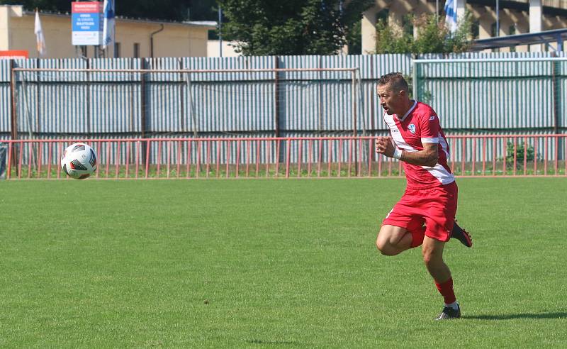 Fotbalisté Otrokovic (v modro-bílých dresech) prohráli rovněž čtvrtý zápas letošního ročníku MSFL.