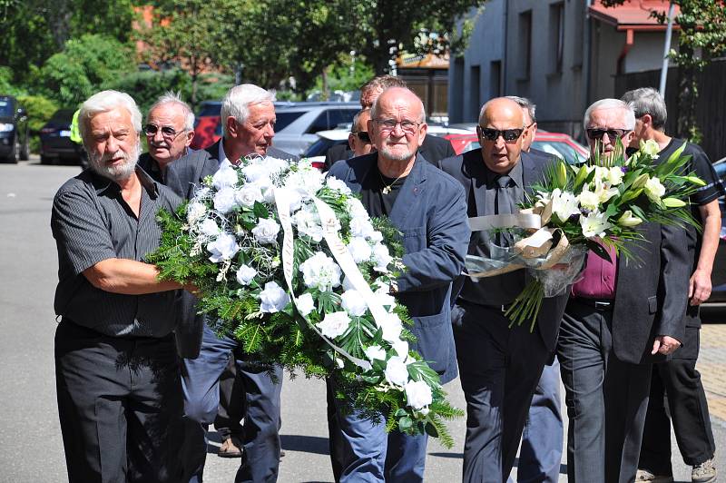 Pohřeb významného moravského agronoma a politika Františka Čuby se konal  v kostele Narození sv. Jana Křtitele ve Slušovicích ve středu 3. července 2019. Na poslední cestě zesnulého doprovodil i prezident Miloš Zeman, který byl jeho dlouholetým přítelem. 