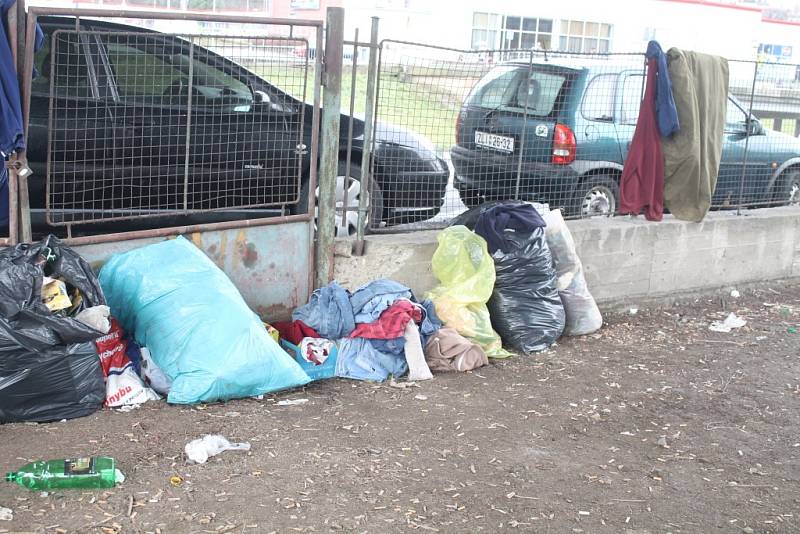 Lidé bez domova ve Zlíně prospali Vánoce třeba pod mostem