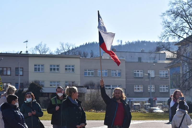 Demonstrace za návrat dětí do škol bez podmínek ve Zlíně, 7. března 2021.