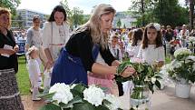 V neděli 18. června 2017 zaplnili park Komenského ve Zlíně věřící ze zlínské farnosti sv. Filipa a Jakuba, aby oslavili významný svátek, tzv. Boží Tělo. Slavnostní mše svatá začala v 10 hodin dopoledne v parkovém altánku. Po ní následovalo požehnání celém