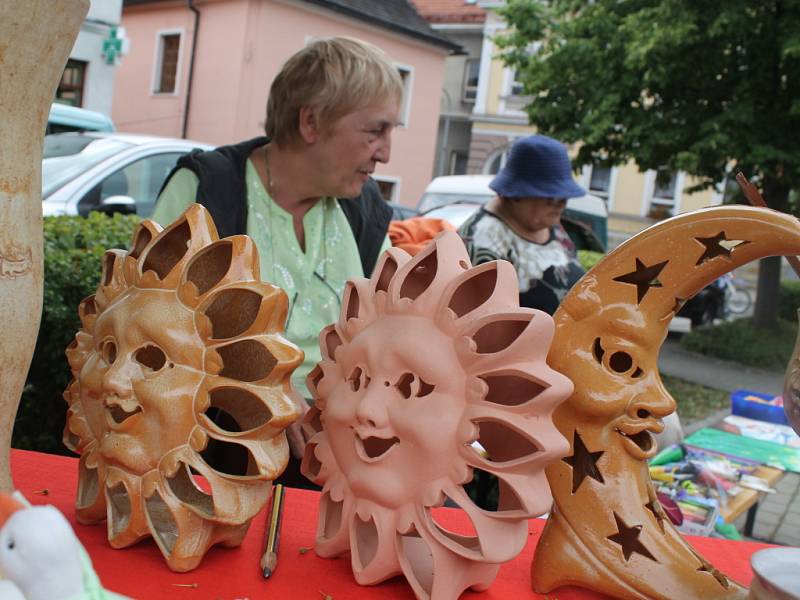 Ve Valašských Kloboukách se konalo několikadenní Valašské kumštování. Jeho součástí byl také jarmark.