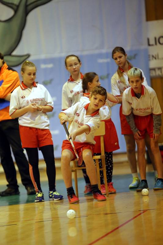 Soutěž  Zlínský vorvaň 2018 ve sportovní hale ve Zlíně.Florbal